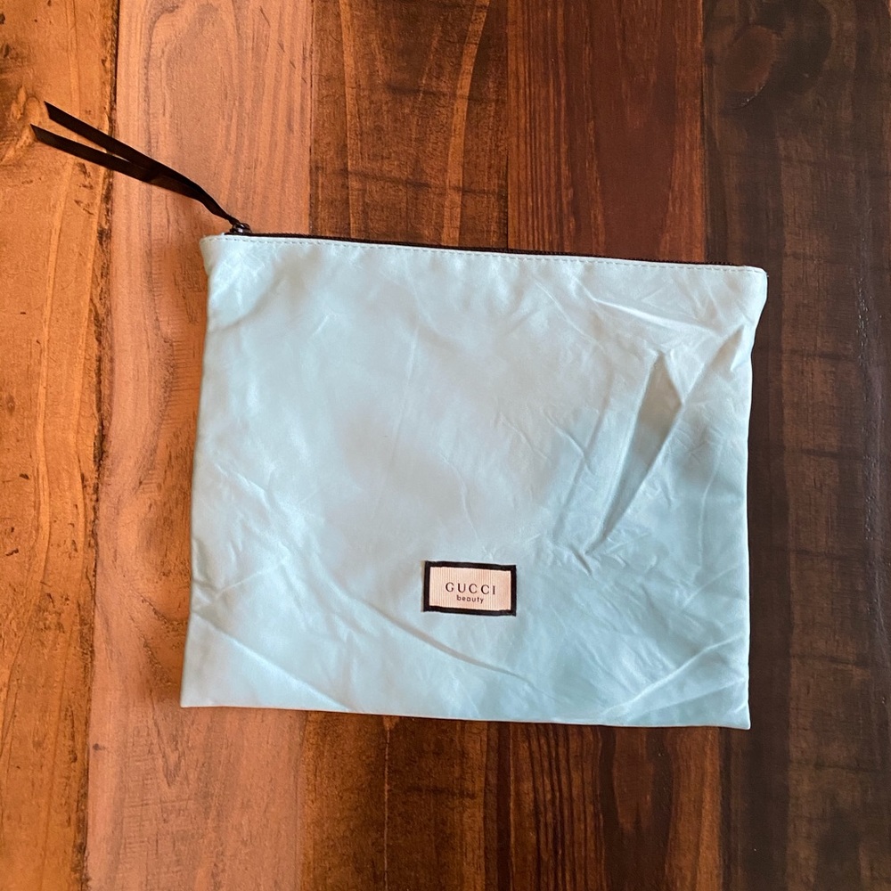 GUCCI BEAUTY MAKEUP BAG